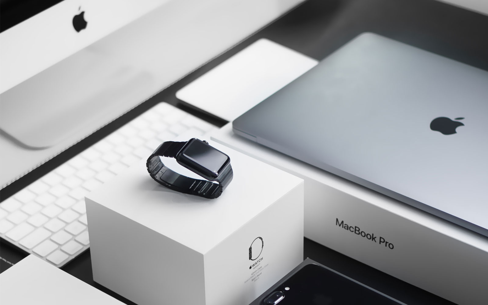 apple-advertising apple-advertising